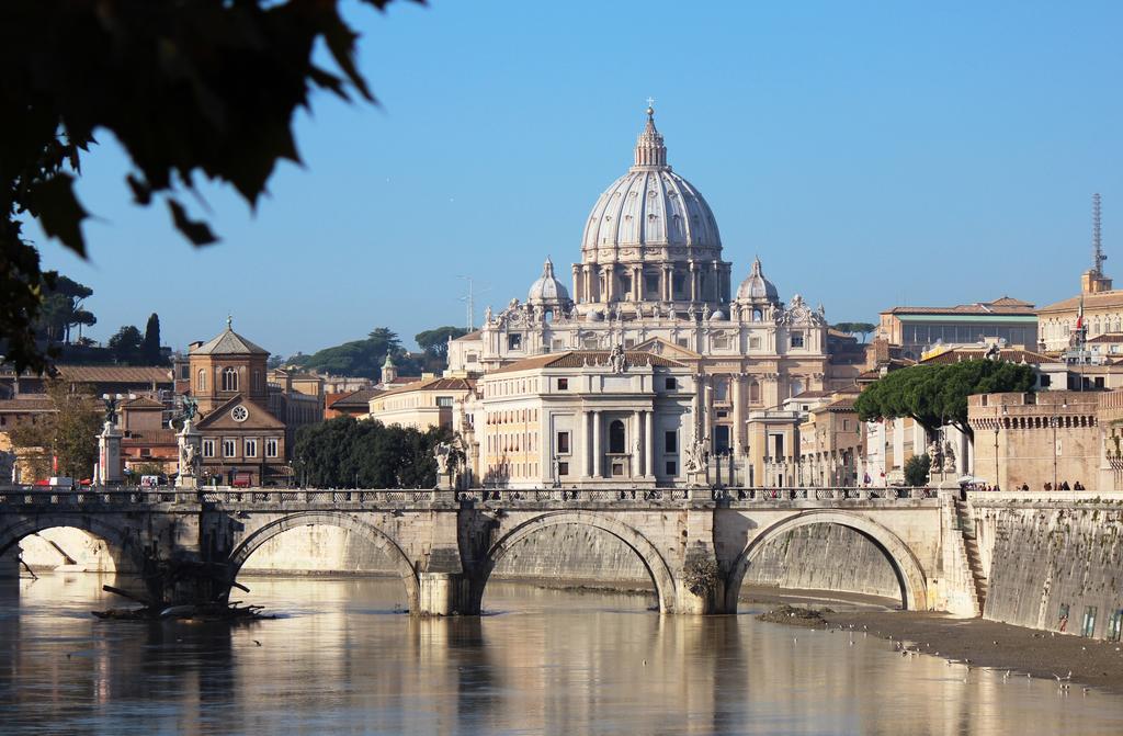 Fermata San Pietro - Appartamento Con Parcheggio Рим Екстер'єр фото